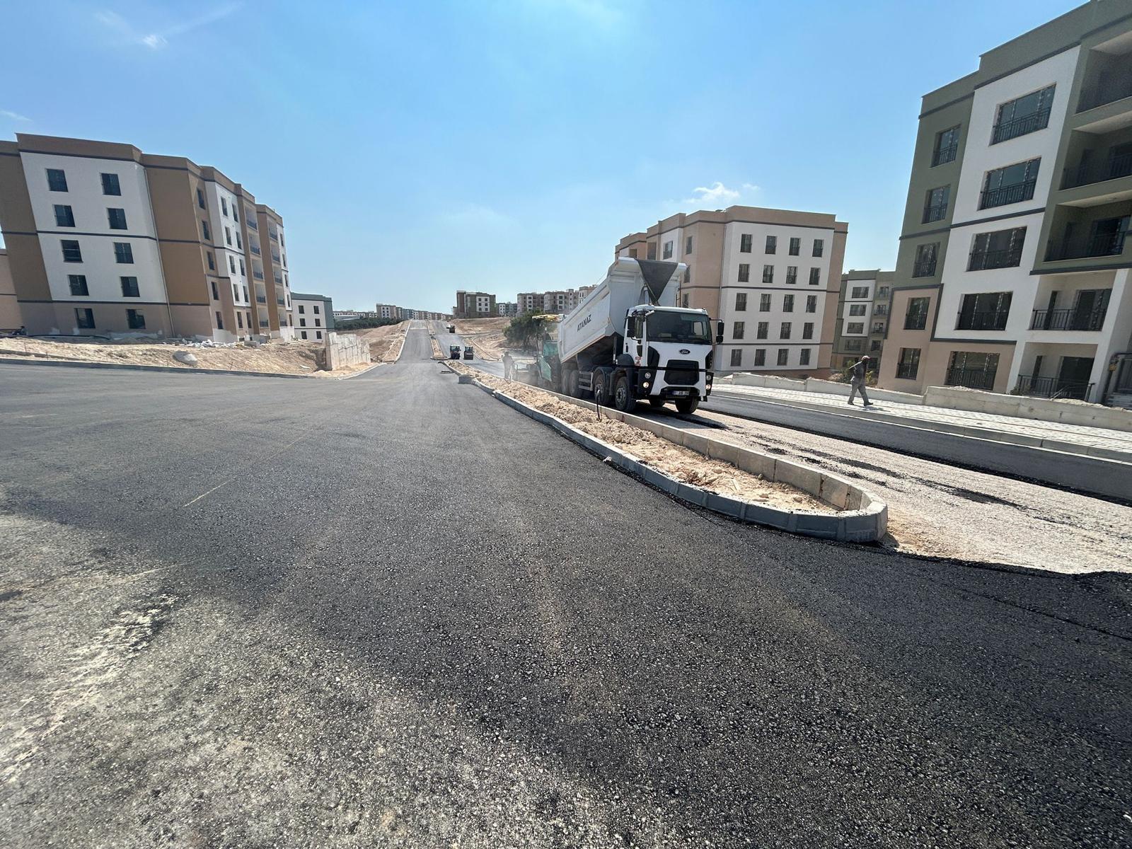 Adana Sarıçam Projesinde Altyapı ve Sıcak Asfalt Serimi Başladı